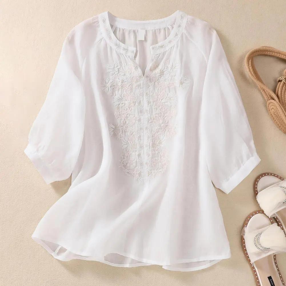 Delicate Floral Loose Fit Summer Blouse - OutfitLondon