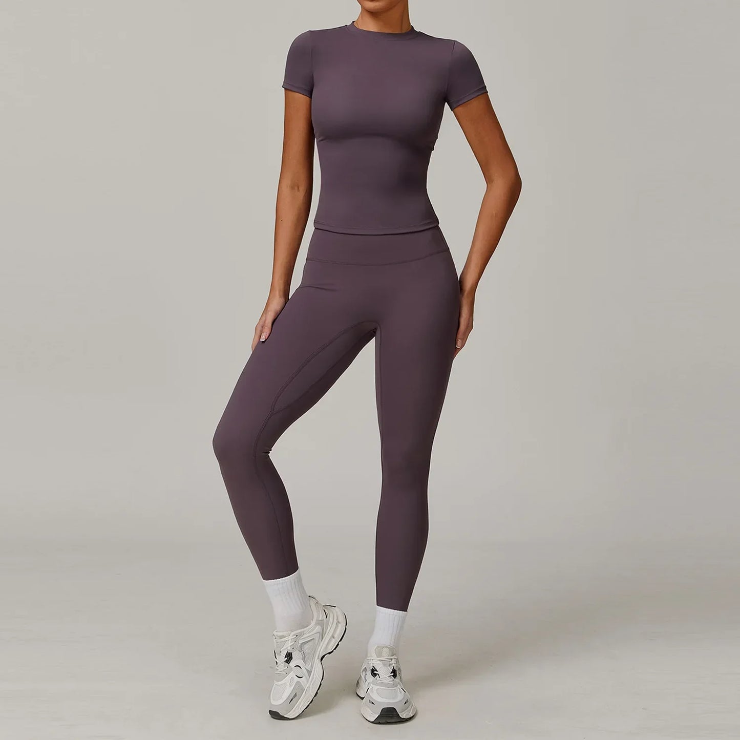 Sporty 2-Piece Ladies Workout Set