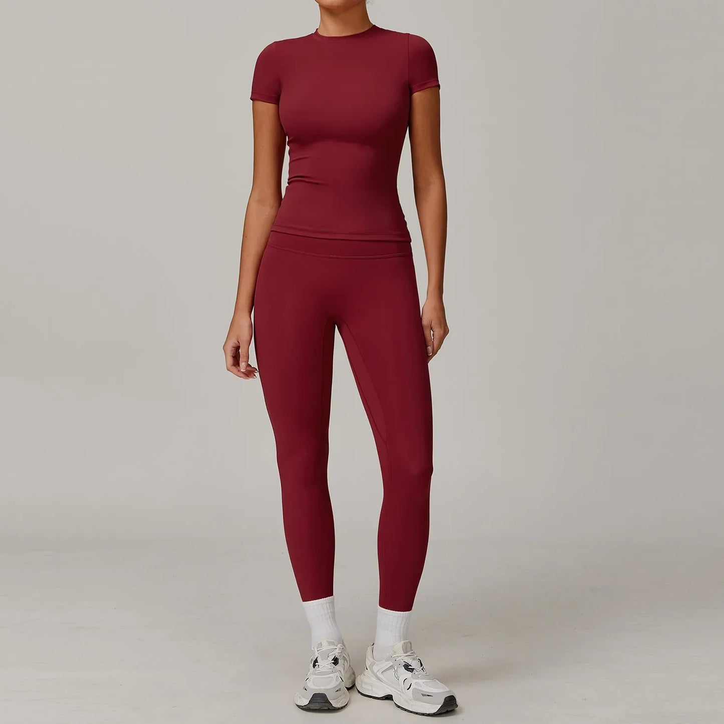 Sporty 2-Piece Ladies Workout Set