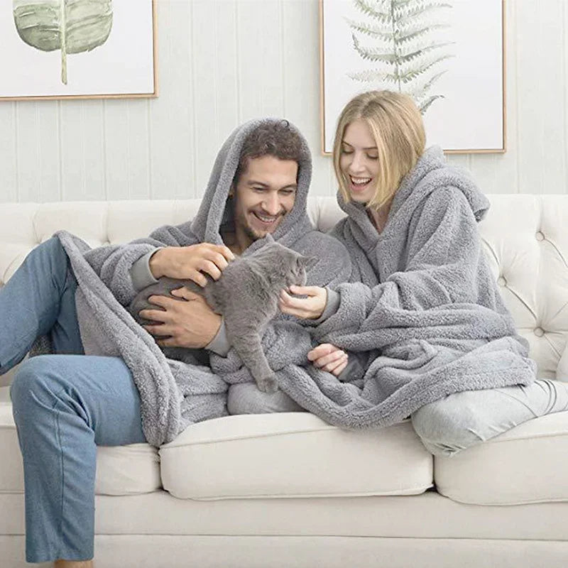 Cozy Fleece Hoodie Blanket for Men and Women - OutfitLondon