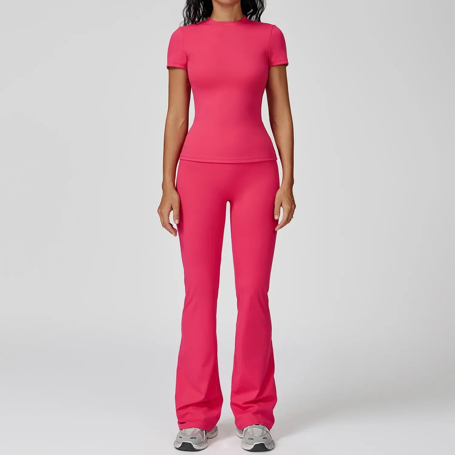 Sporty 2-Piece Ladies Workout Set