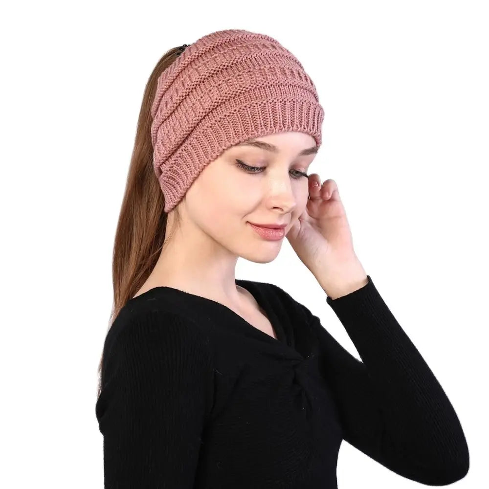 Cozy Oversized Knitted Ponytail Beanie - OutfitLondon