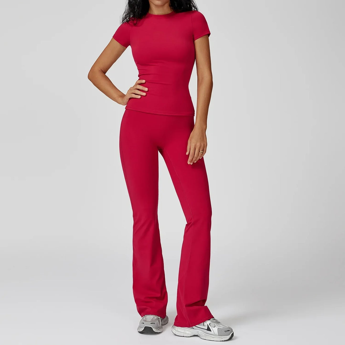 Sporty 2-Piece Ladies Workout Set
