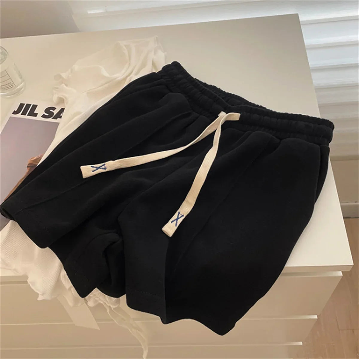 Comfortable Athletic Mid Rise Shorts