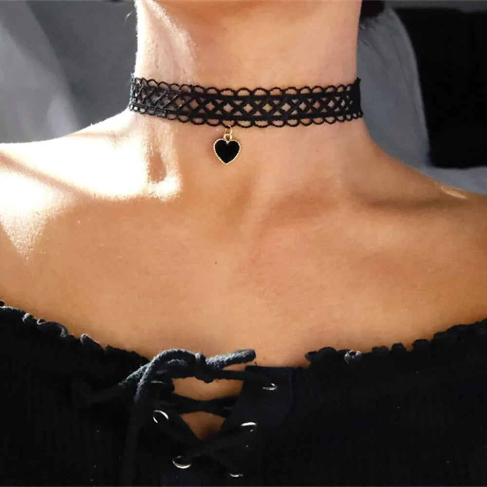 Women's Gothic Lace Choker - OutfitLondon