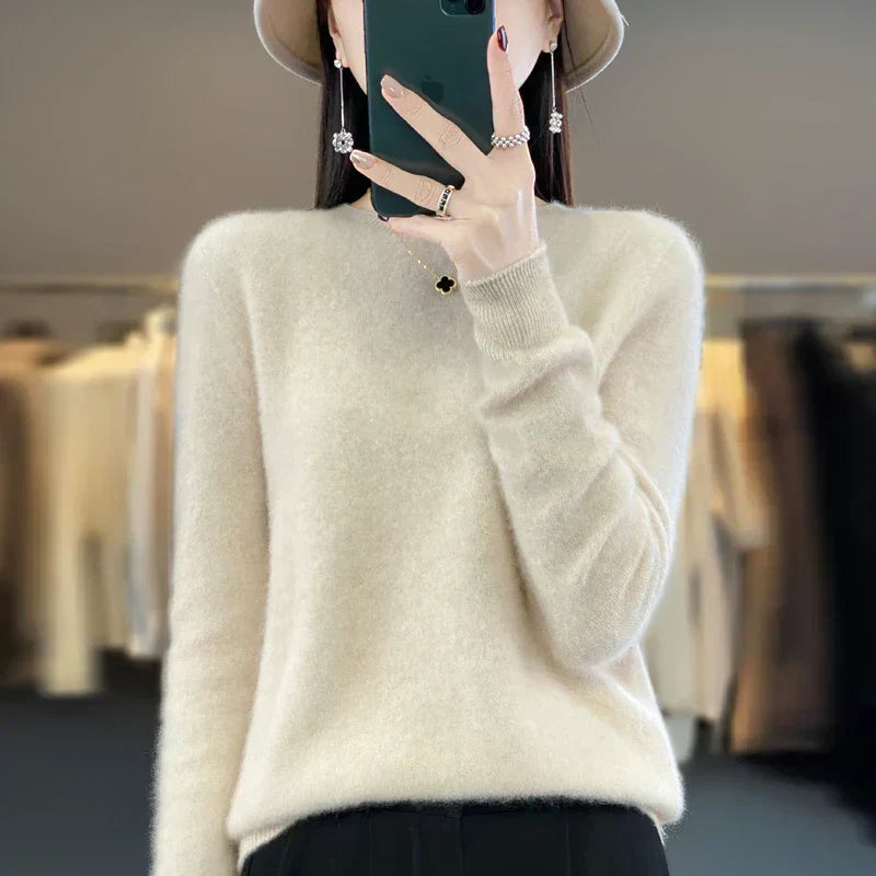 Cozy Ladies Classic Wool Pullover Sweater