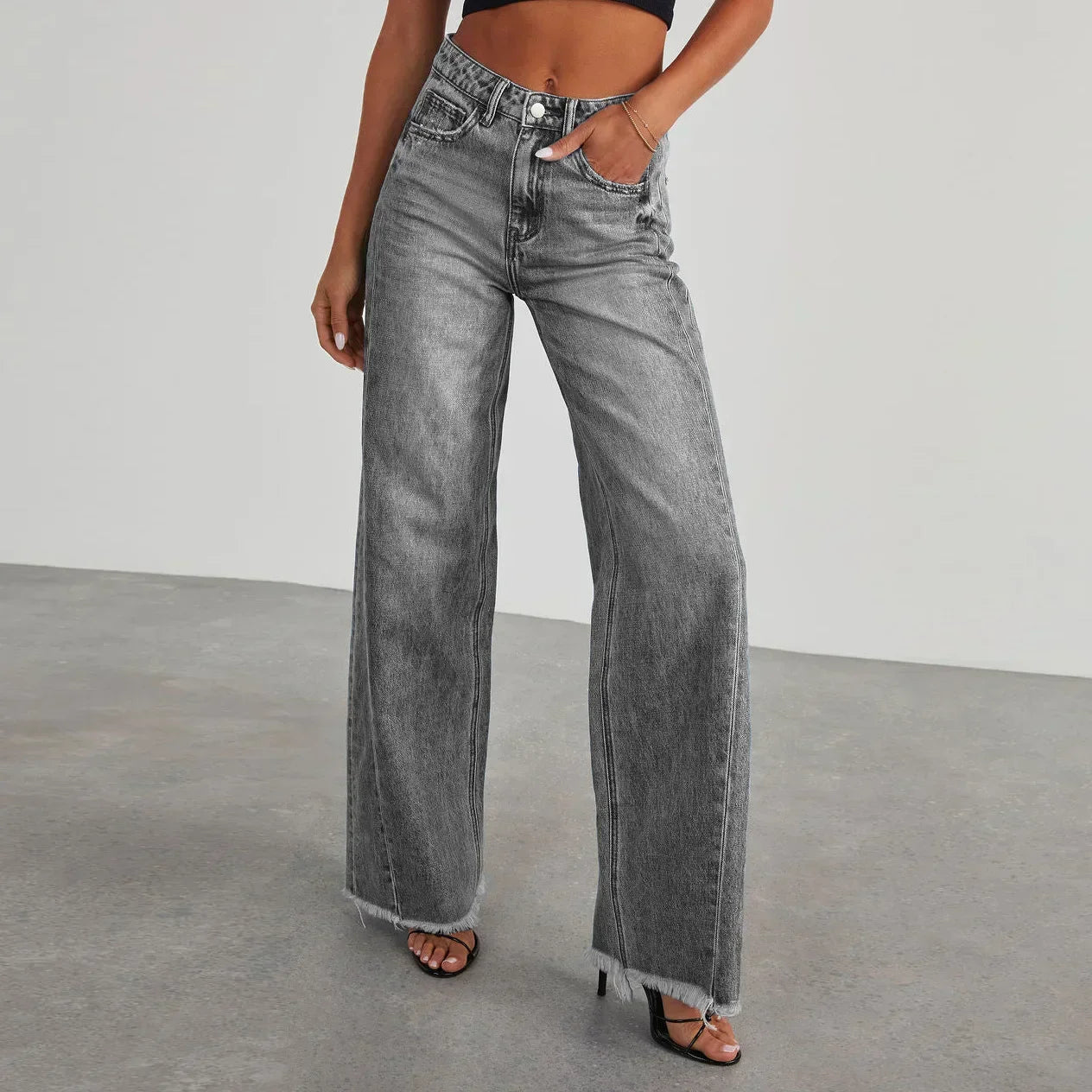 Women's Wide Leg Frayed Hem Jeans