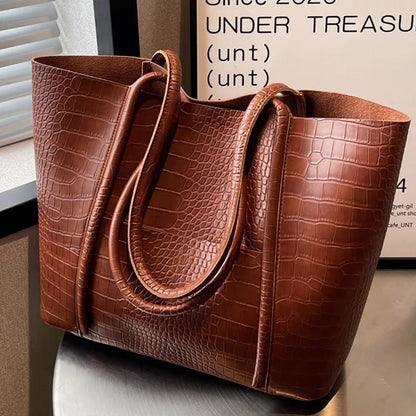 Classic Chic Large Tote Bag - OutfitLondon