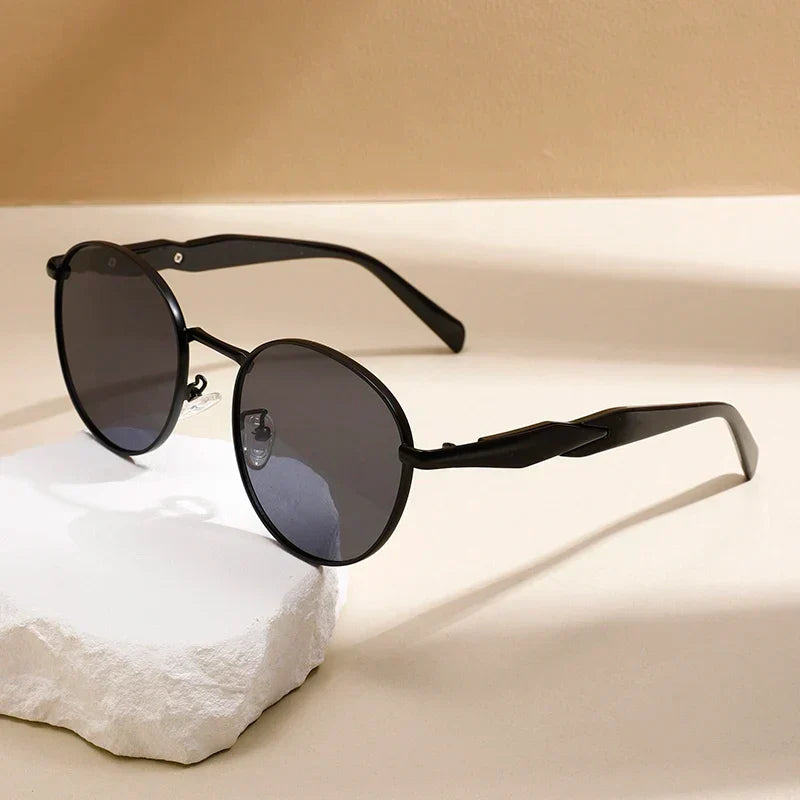 Unisex Retro Round Metal Sunglasses UV400 Adjustable Nose Pads