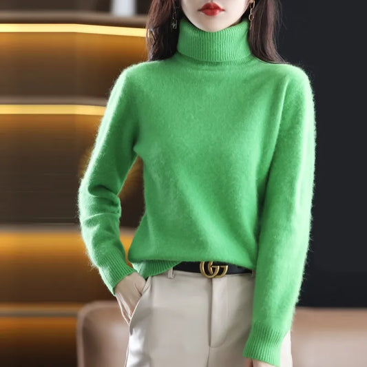 Soft Cashmere Women's Turtleneck Sweater - OutfitLondon