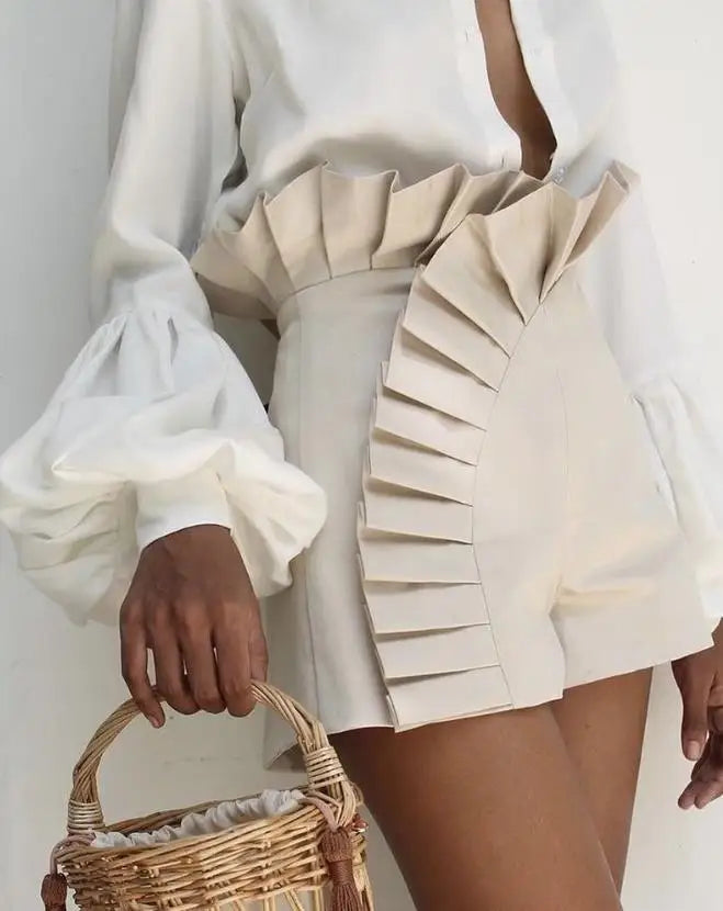 Women's High-Waist Pleated Shorts - OutfitLondon