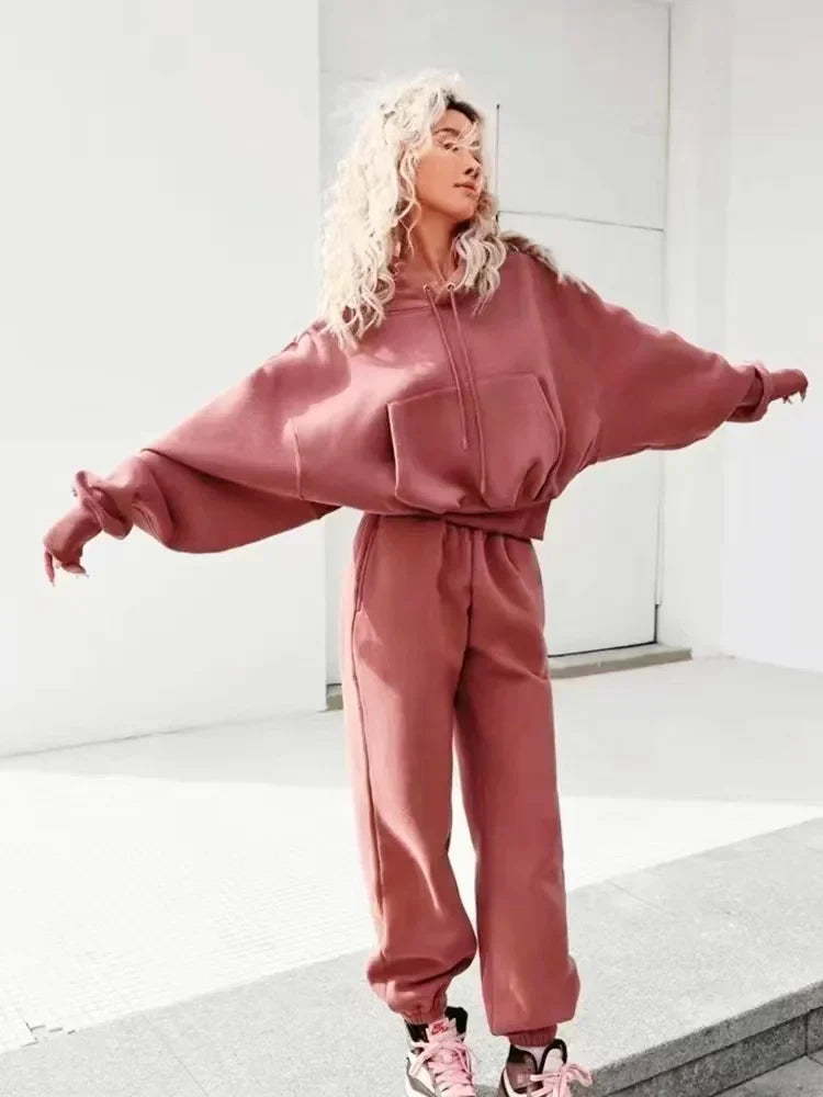 Cozy Fleece Sweat Suit for Ladies