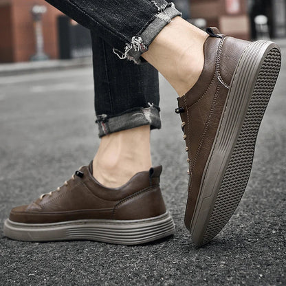 Casual Lace-Up Men's Low Top Shoes