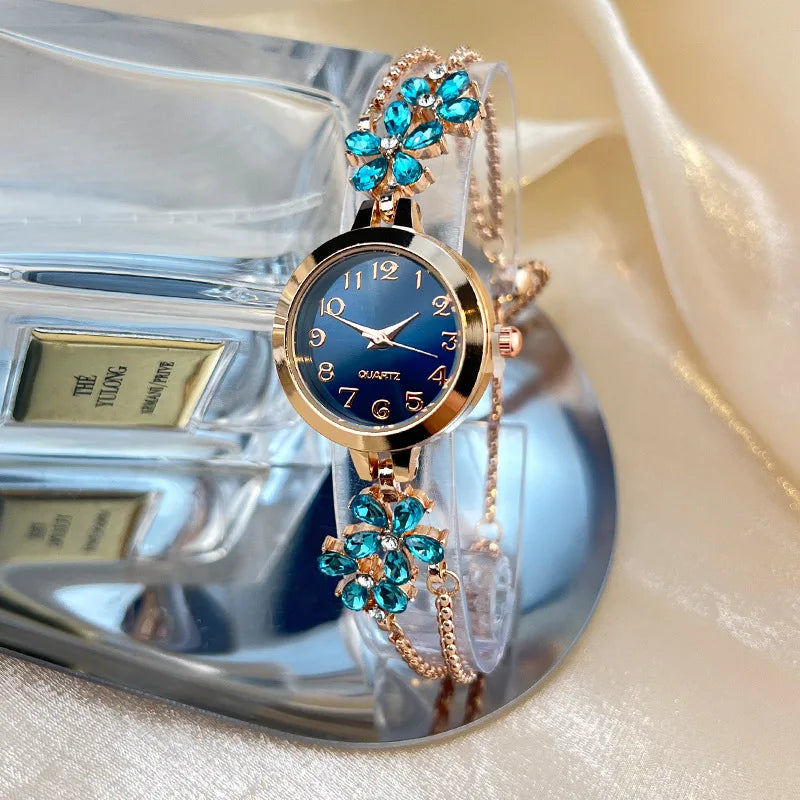 Elegantes Armbanduhr mit Schmucksteinen und Pelz