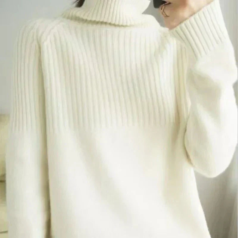 Warm Women's Classic Wool Crew Neck Sweater