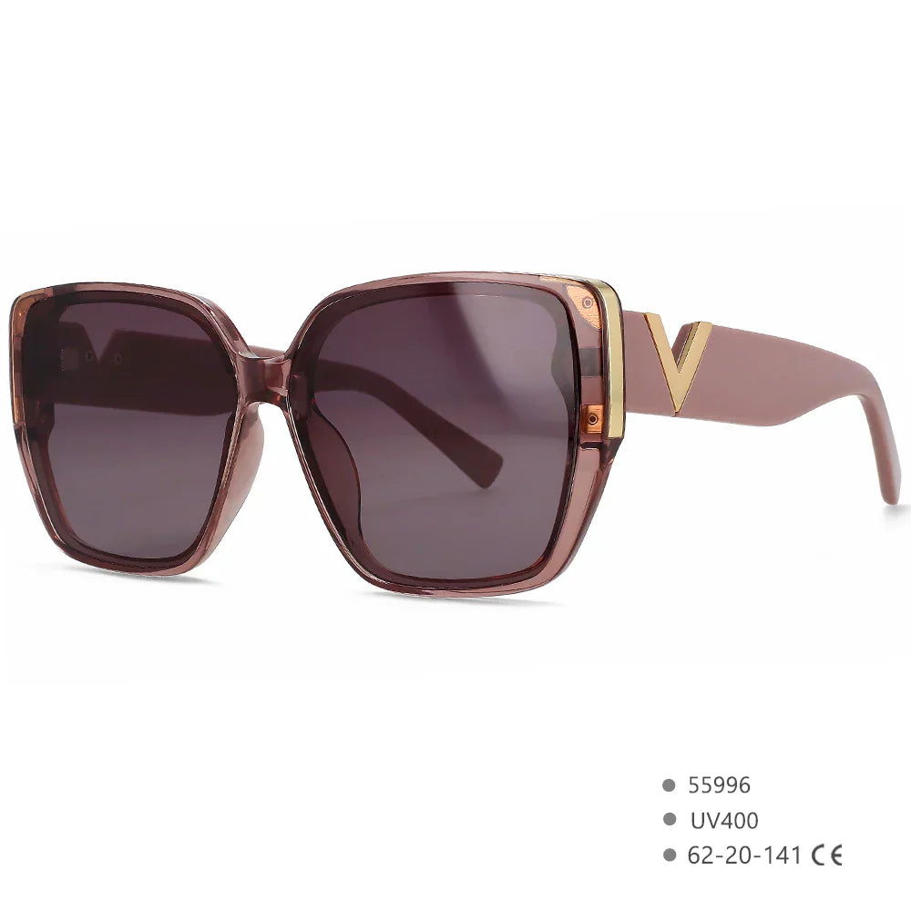 Trendy V-Logo Retro Sunglasses