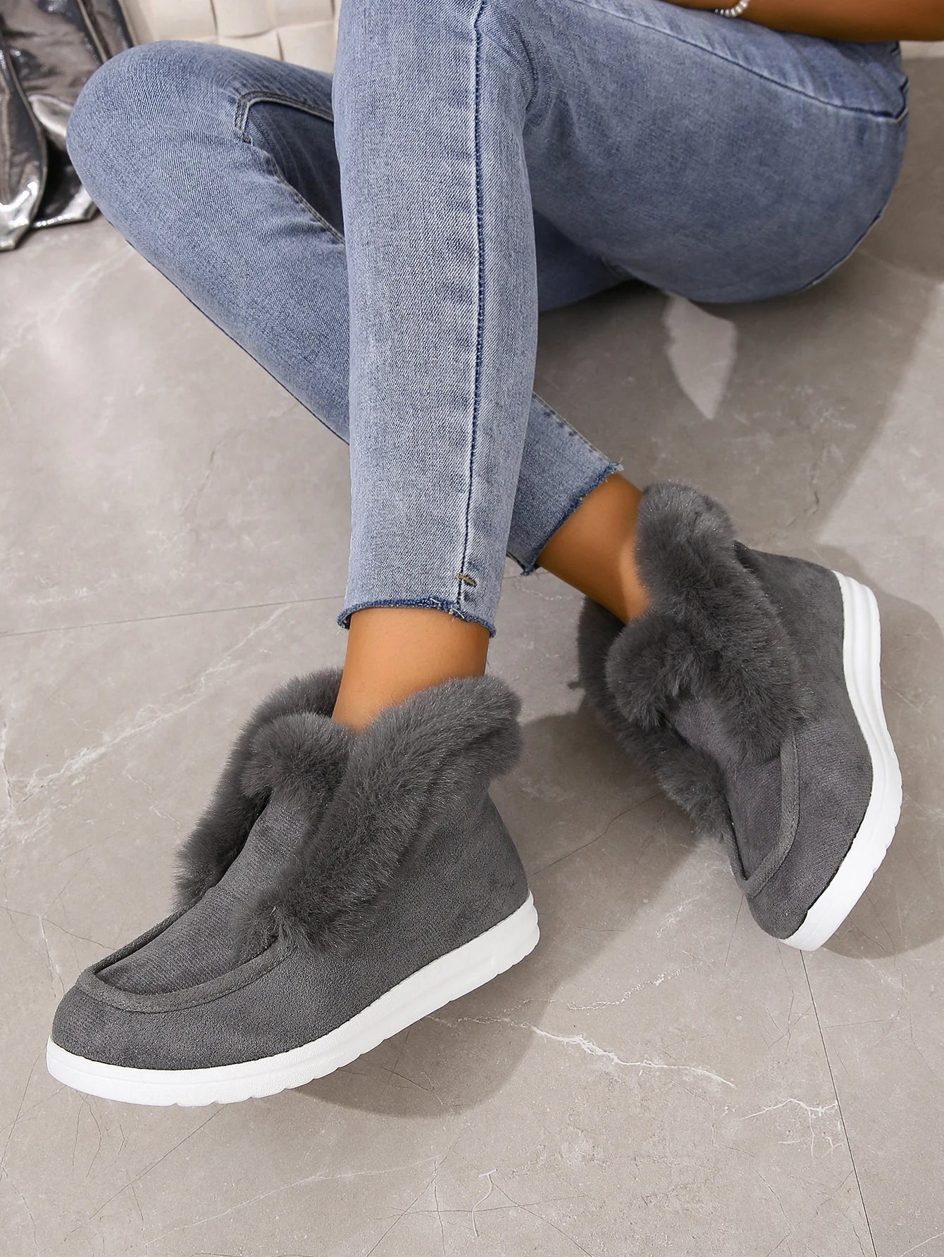 Cozy Faux Fur Winter Snow Boots for Women - OutfitLondon