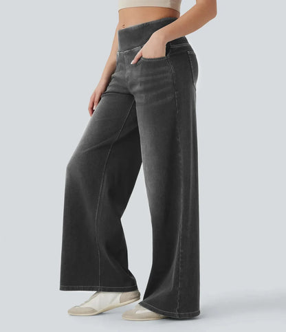 Relaxed Fit Zipper Women's Jeans
