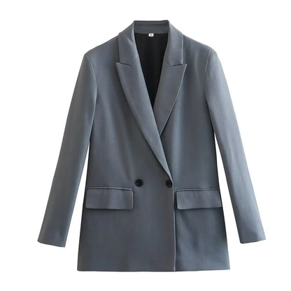 Timeless Tailored Ladies Coat with Pockets and Buttons