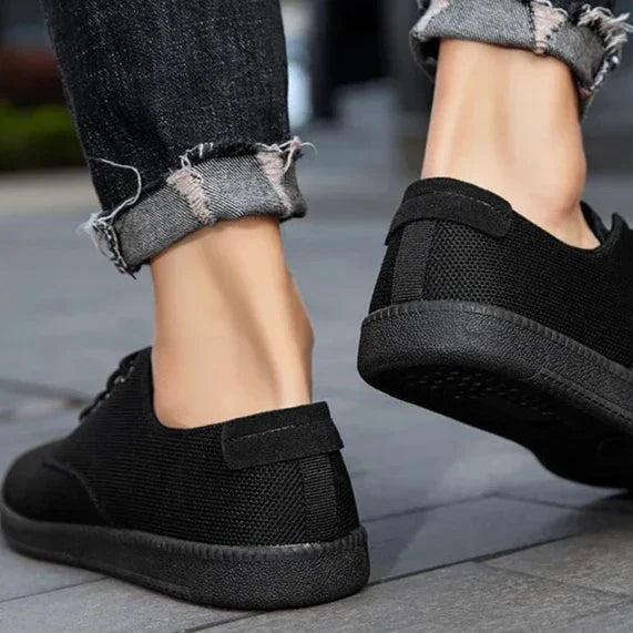 Men's Classic Athletic Shoes