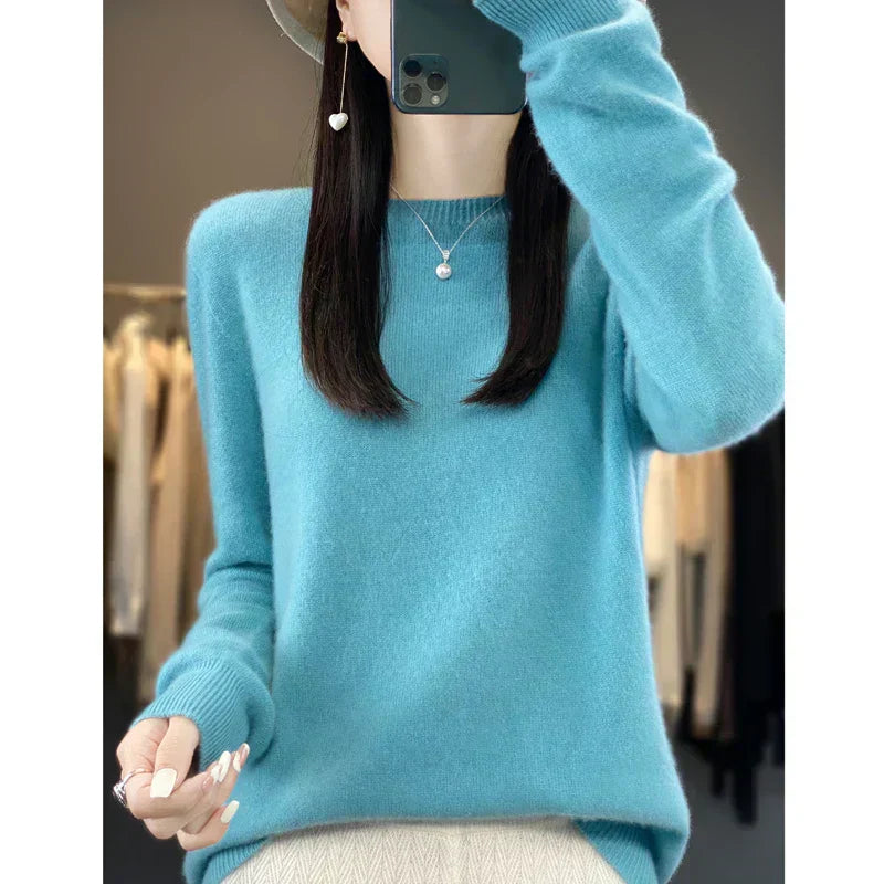 Cozy Ladies Classic Wool Pullover Sweater