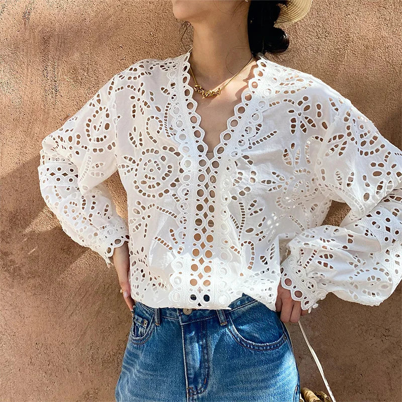 Elegant Ruffled Women's Long Sleeve Top - OutfitLondon