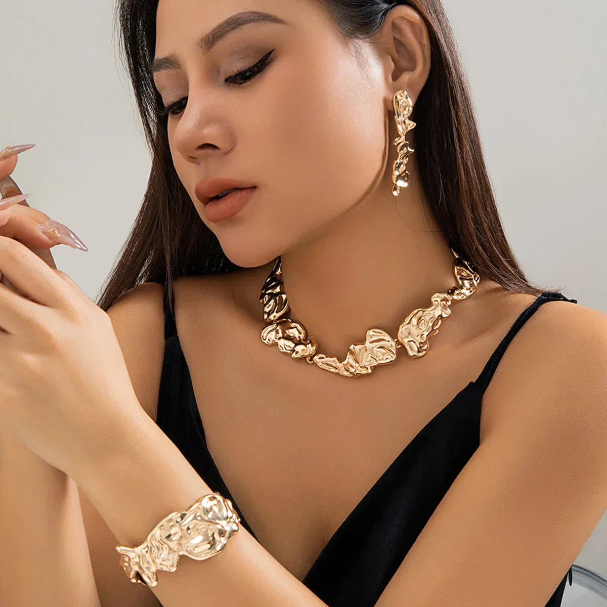 Elegant Abstract Jewelry Set - OutfitLondon