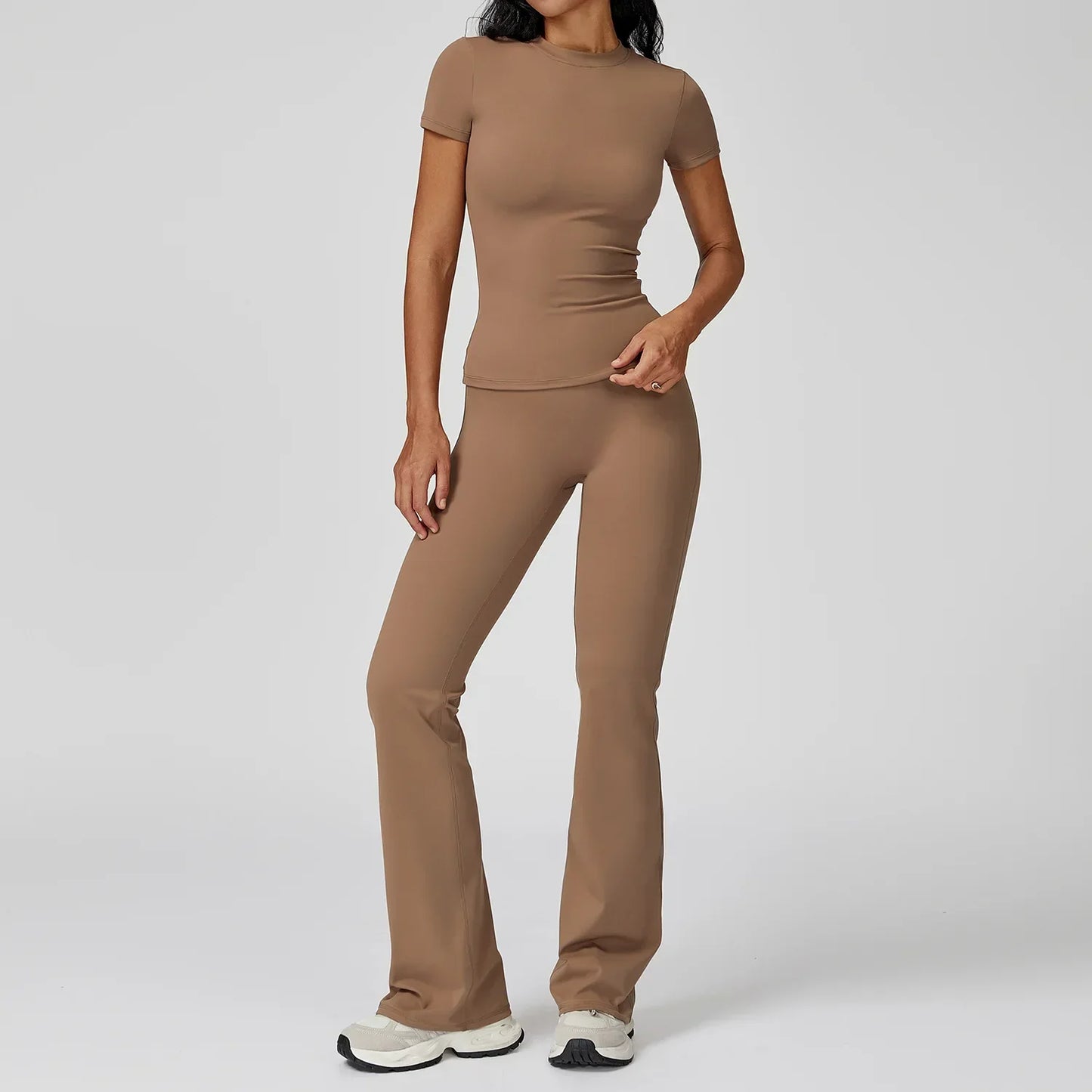 Sporty 2-Piece Ladies Workout Set