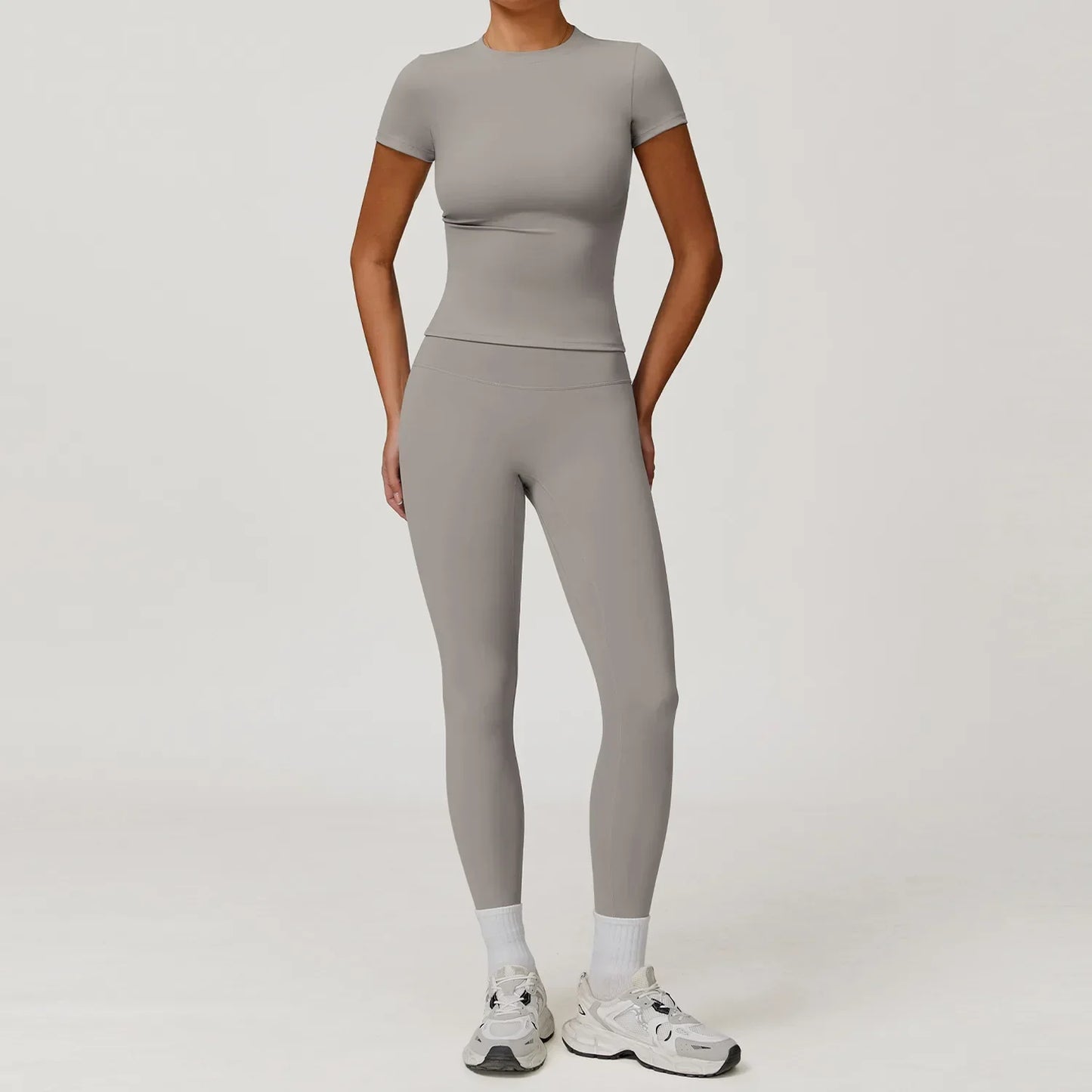 Sporty 2-Piece Ladies Workout Set
