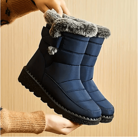 Red Insulated Snow Boots for Women - OutfitLondon