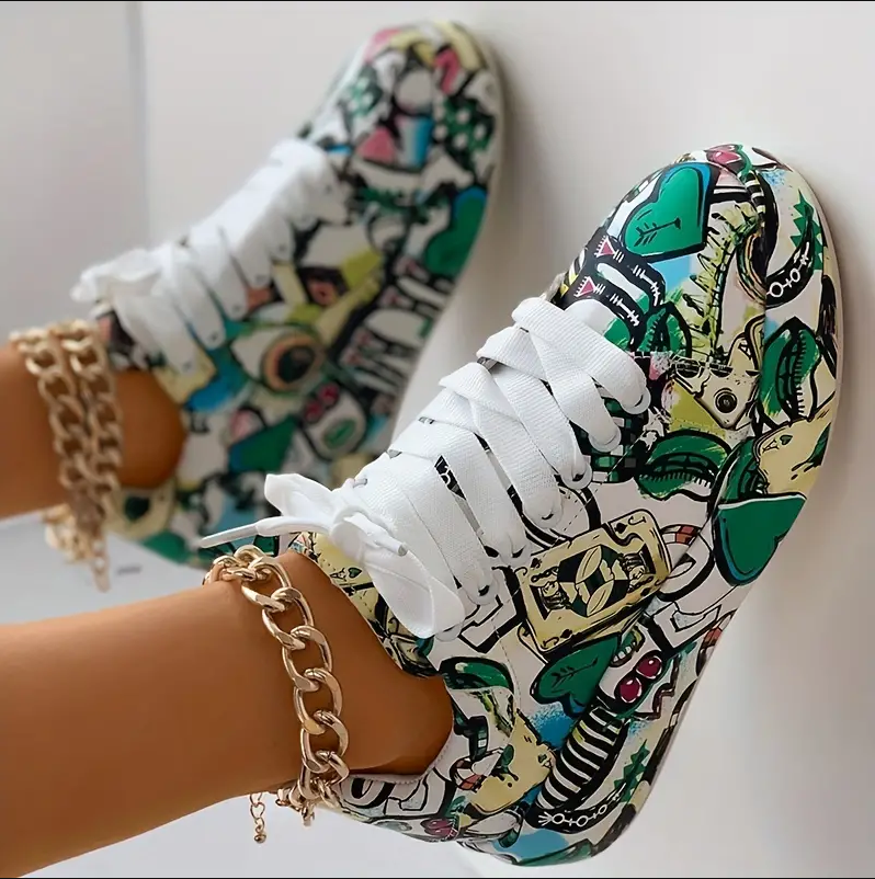 Trendy Graffiti Print Women's Sneakers