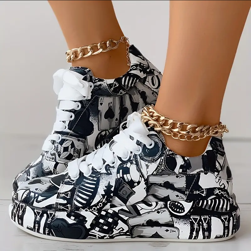 Trendy Graffiti Print Women's Sneakers