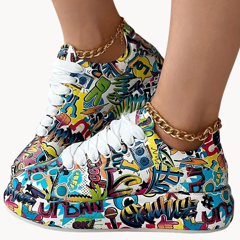 Trendy Graffiti Print Women's Sneakers - OutfitLondon