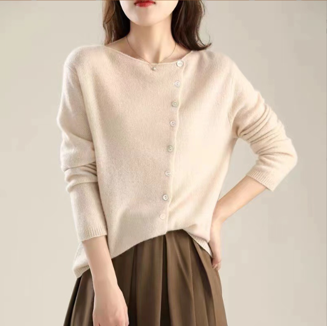 Cozy Cable Knit Crew Neck Sweater for Women