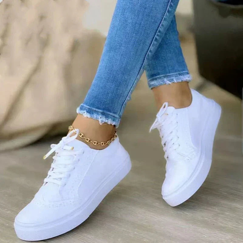 Comfortable Women's Supportive Black Sneaker