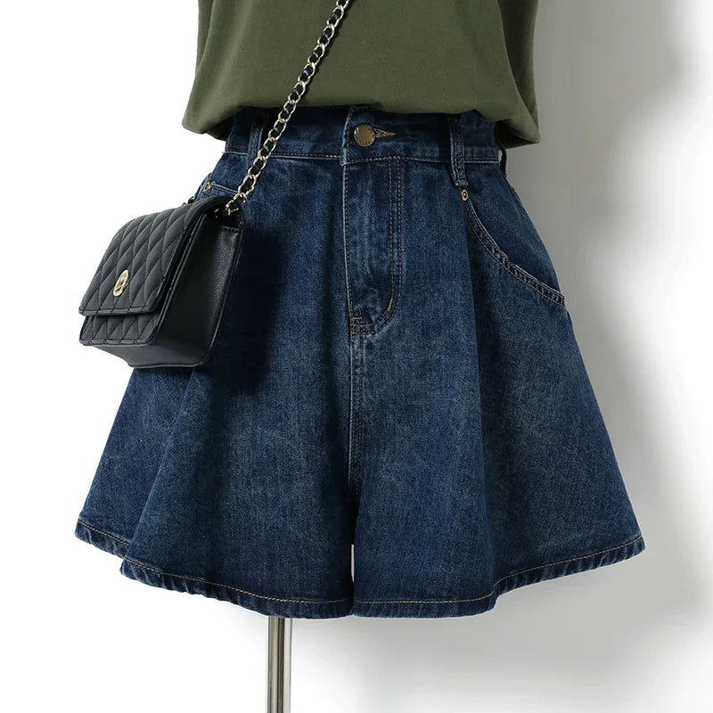 Relaxed Fit Women's Distressed Denim Shorts