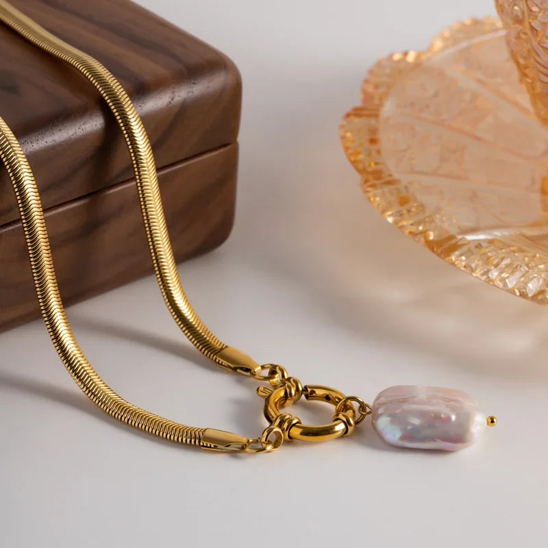 Elysian Pearl Necklace Baroque - OutfitLondon