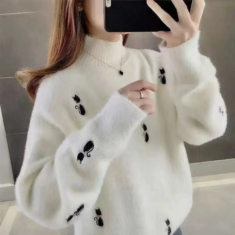 Salem Women's Cashmere Mochi Sweater - OutfitLondon