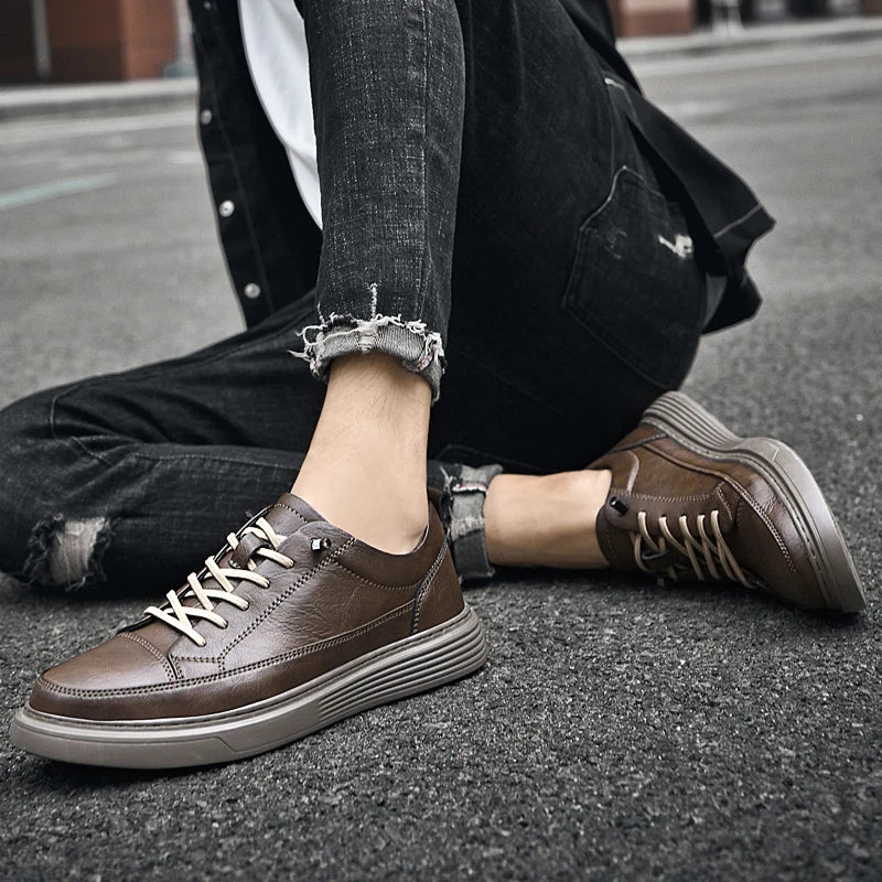 Casual Lace-Up Men's Low Top Shoes