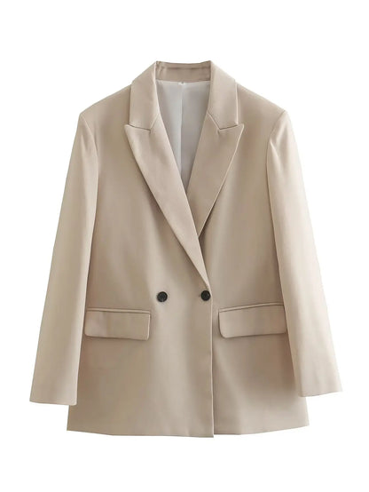 Timeless Tailored Ladies Coat with Pockets and Buttons - OutfitLondon