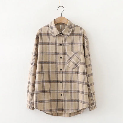 Comfortable Plaid Flannel Shirt with Relaxed Fit
