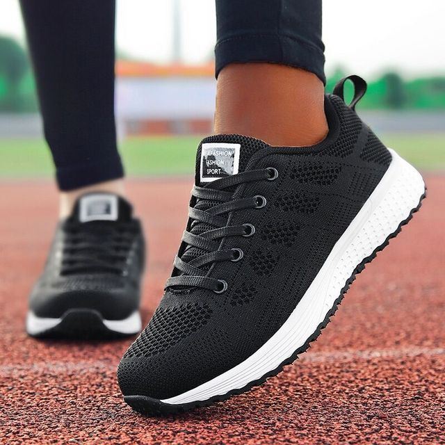 Breathable and Lightweight Running Shoes - OutfitLondon