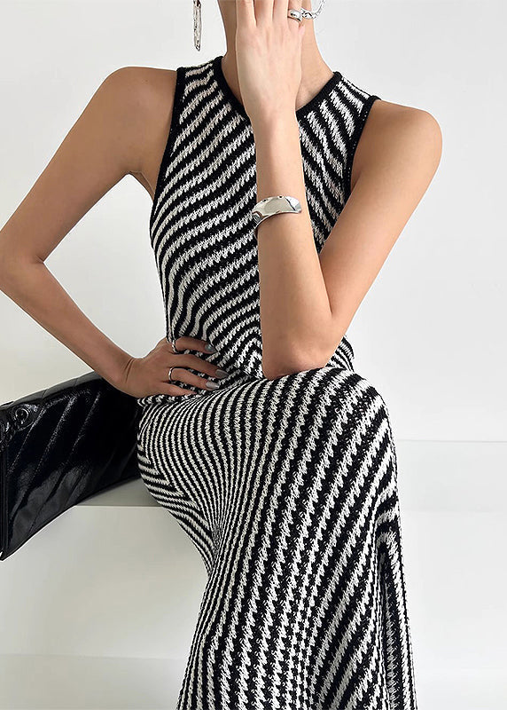 Women's Knit Dress Sleeveless Black White Stripe Fitted - OutfitLondon