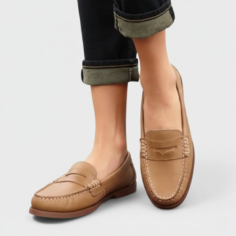 Comfortable Slip On Women's Loafers - OutfitLondon