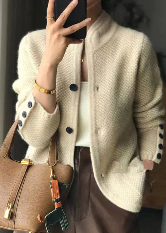 Cozy Lightweight Ladies Cardigan - OutfitLondon