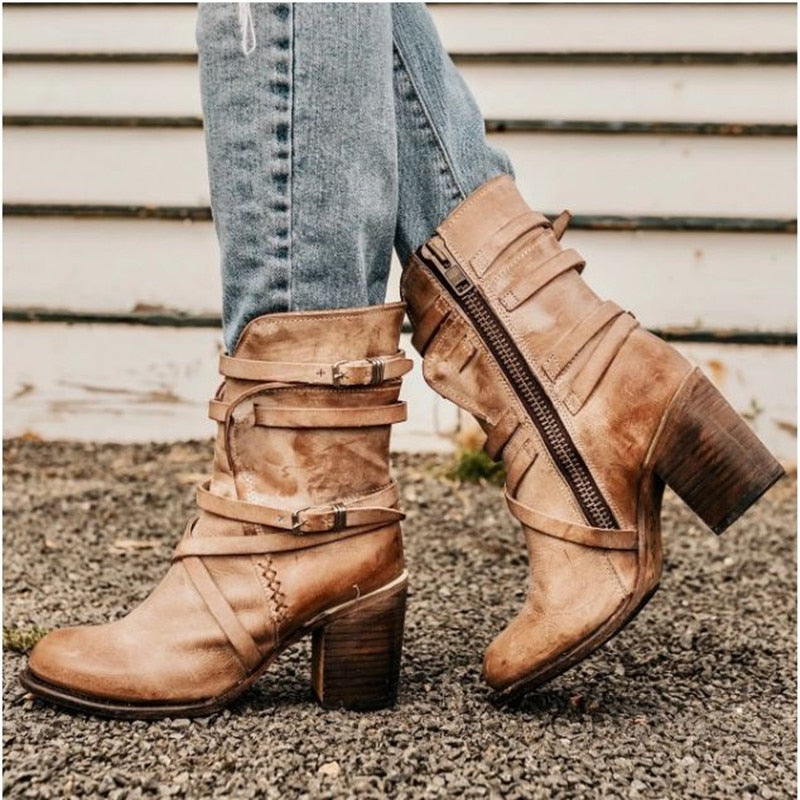 Trendy Women's Black Chunky Ankle Boots - OutfitLondon