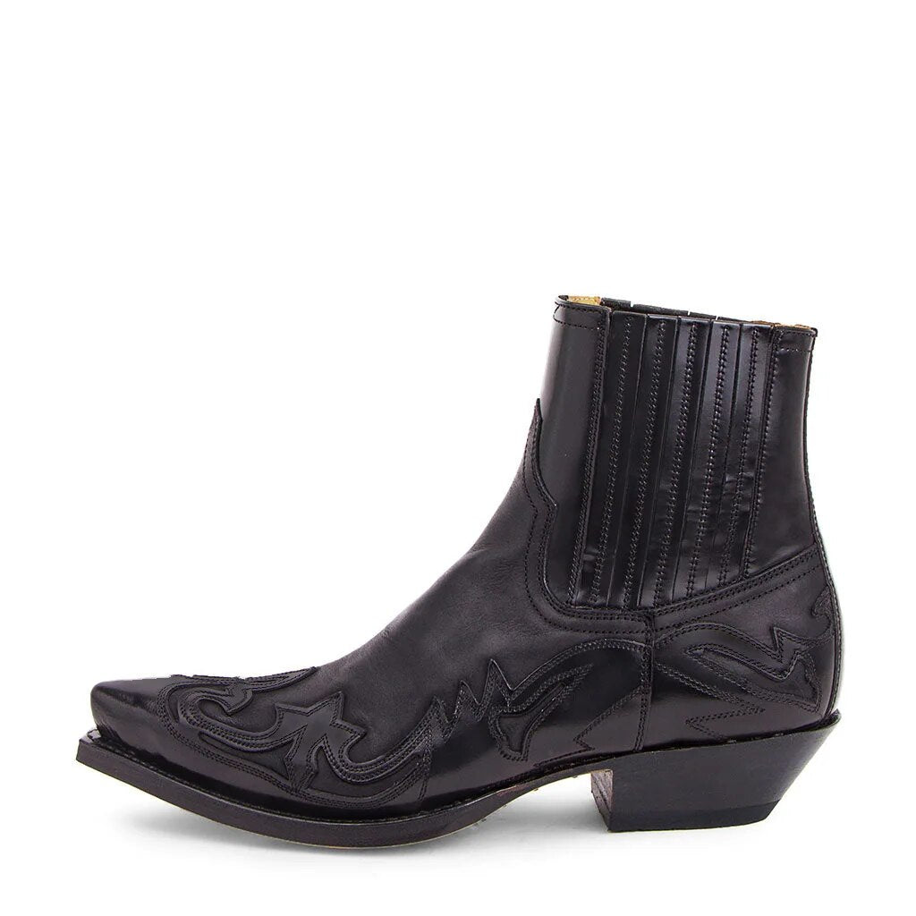 Classic Embroidered Western Boots for Men and Women - OutfitLondon