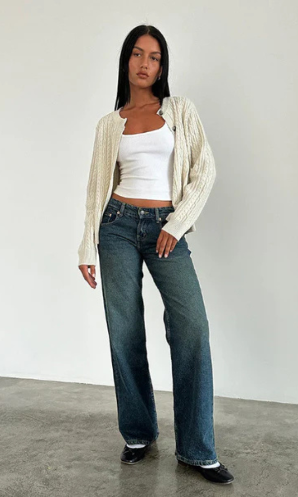 Comfortable Low Rise Stretch Jeans