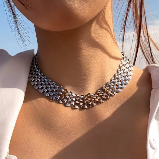 Astrid Women's Mesh Style Necklace - OutfitLondon