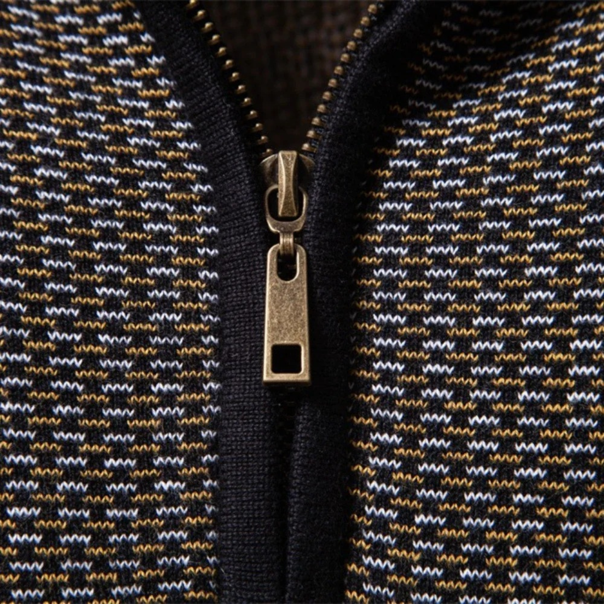 Men's Classic Small Check Pullover Sweater